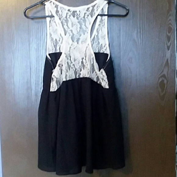 Gorgeous tank - Picture 2 of 5